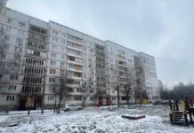 Ataques continuam forçando a evacuação de milhares de pessoas na Ucrânia Ataques continuam forçando a evacuação de milhares de pessoas na Ucrânia